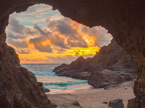 voyeuristic beach|Secret Beach .